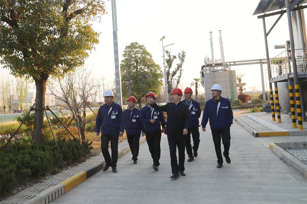 fdb9b8e70673f58629b00f42e6f5ead.jpg fdb9b8e70673f58629b00f42e6f5ead.jpg